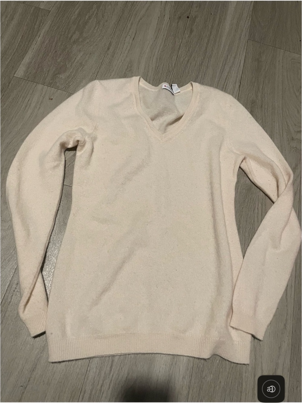 Macy's Women's V-Neck Sweater in Light Pink